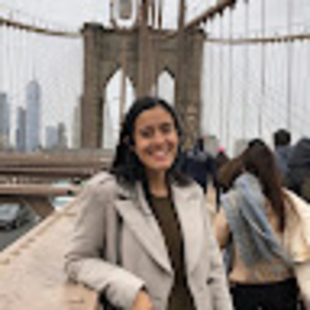 Meet your Posher, Ana